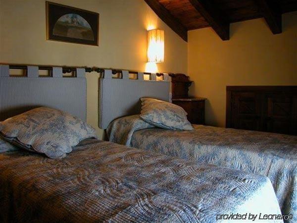 Hotel Restaurante Dona Anita Requena Ruang foto