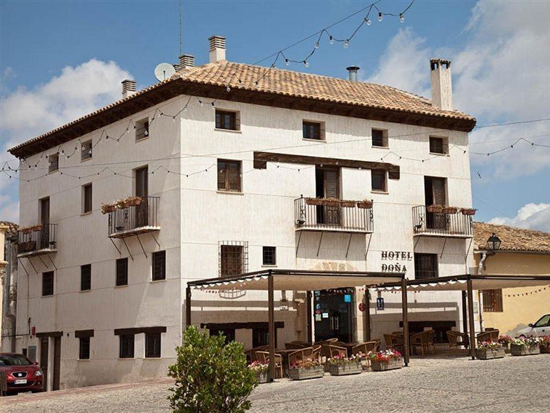 Hotel Restaurante Dona Anita Requena Bagian luar foto