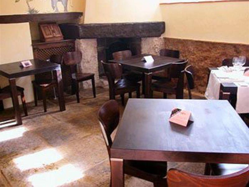 Hotel Restaurante Dona Anita Requena Bagian luar foto