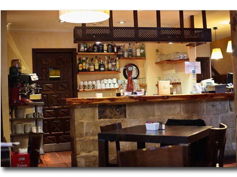 Hotel Restaurante Dona Anita Requena Bagian luar foto